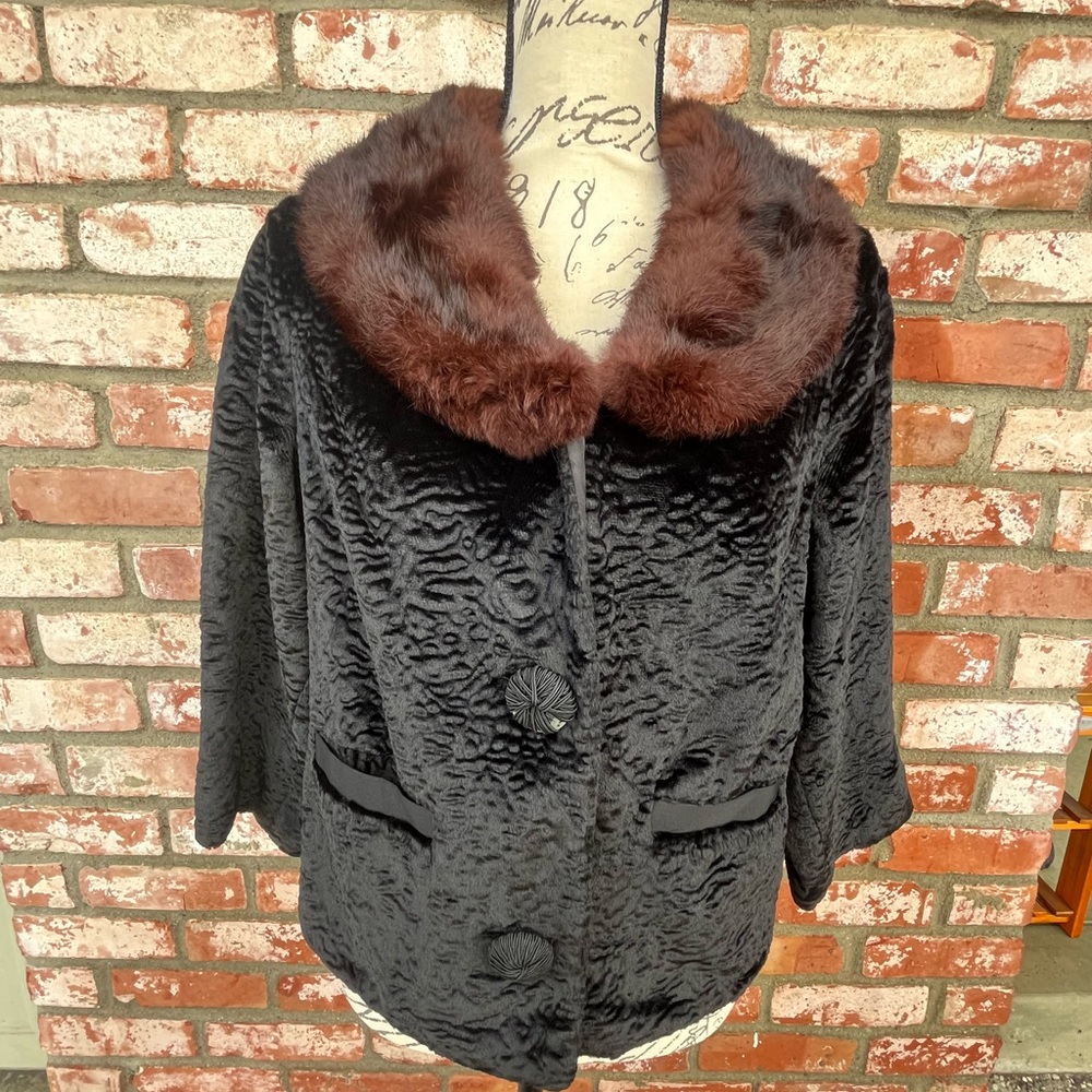 Peck & Peck Persian Lamb Vintage Coat! - Picture 13 of 15